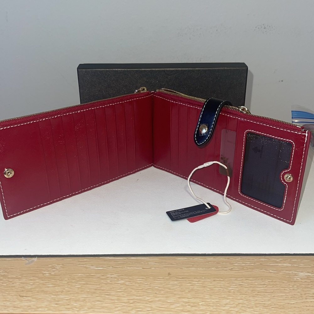 Red Women's Wallet - Picture 4 of 7